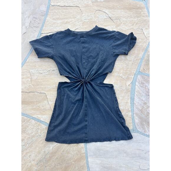 L SPACE T-Shirt Dress Womens Medium Black Pullover Cut Out Mini LOST WINDS ES - Picture 2 of 4